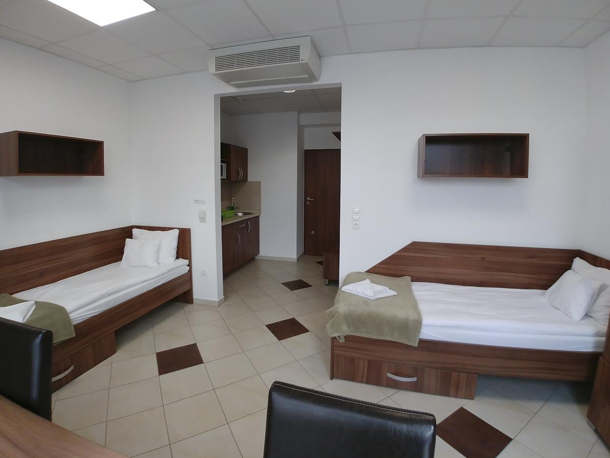Lotus Hotel Segedin Dış mekan fotoğraf